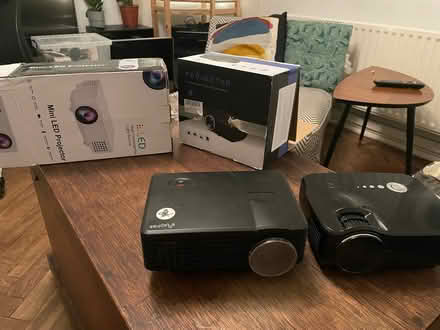Photo of free 2 low end projectors (SW4) #1