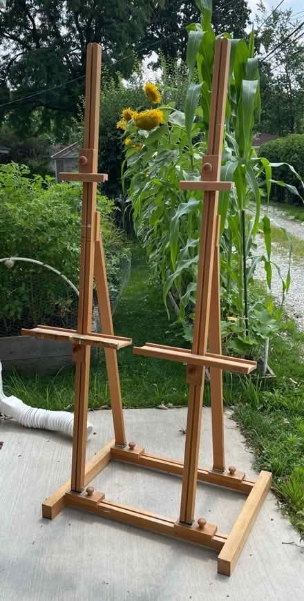 Photo of free Artist Double Easel (Skokie) #1
