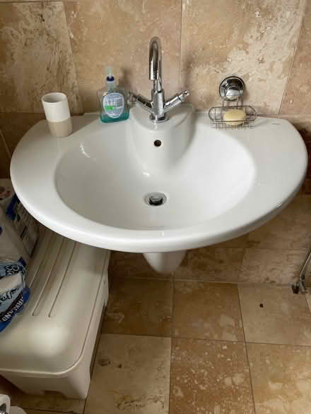 Photo of free Bathroom items (Wimbledon SW20) #2