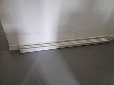 Photo of free Fluorescent Light with a spare tube (SO32 Swanmore) #1