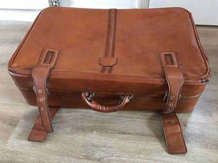 Photo of free Vintage leather suitcase (AL4) #4