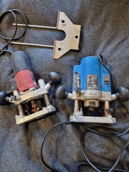 Photo of free Two Used Routers Up For Grabs! (Holmer Green HP15) #3