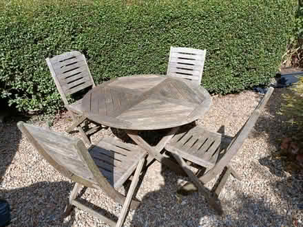 Photo of free Garden table and 4 chairs (LS28 pudsey) #1