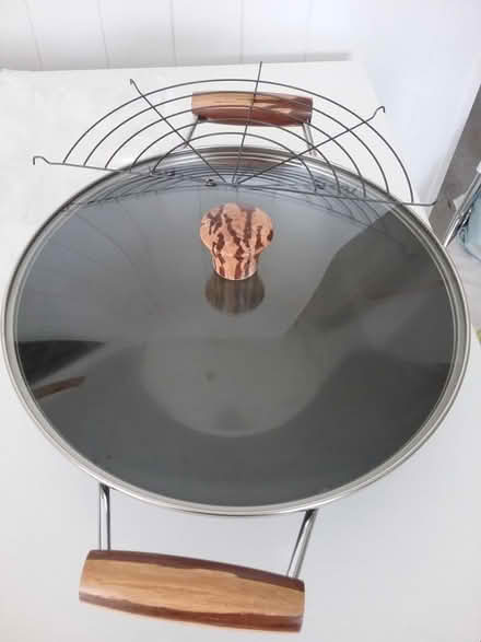 Photo of free non stick wok (Martin's Heron RG12) #2