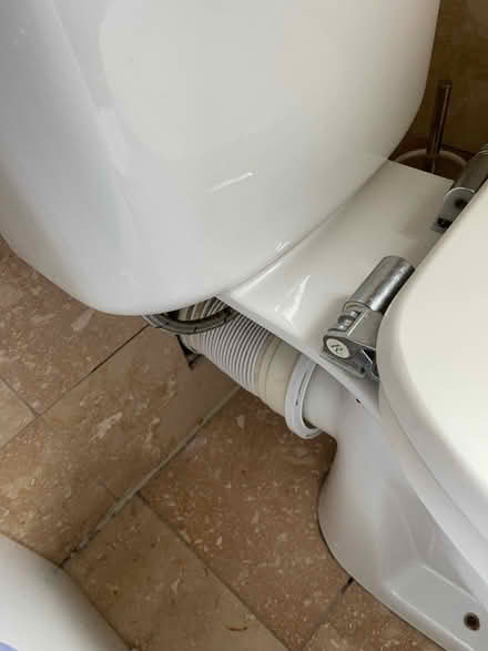 Photo of free Bathroom items (Wimbledon SW20) #4