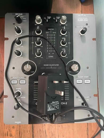 Photo of free Mixer - faders may need replacing (Kemp st) #1
