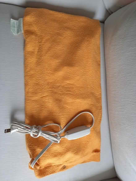 Photo of free Large heating pad (Hunt Club / McCarthy Rd.) #1