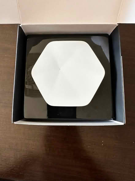 Photo of free Rogers wifi pod (Baseline/Greenbank) #2