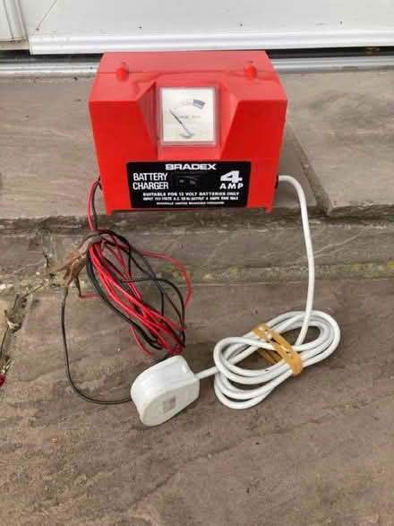 Photo of free Car Battery Charger (Hornby LA2) #1