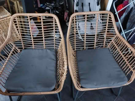 Photo of free 2 big chairs (WR2 st johns) #1