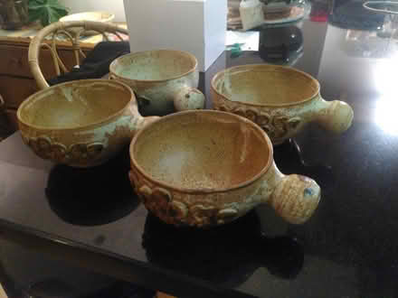 Photo of free 4 handmade earthenware servingbowls (N7 Holloway Road) #1