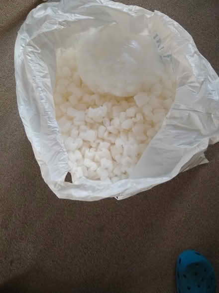 Photo of free Biodegradable Packing Peanuts (Kenilworth CV8) #2