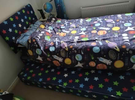 Photo of free Kids trundle single bed (no upper mattress) needing repair (Newtown CH1) #2