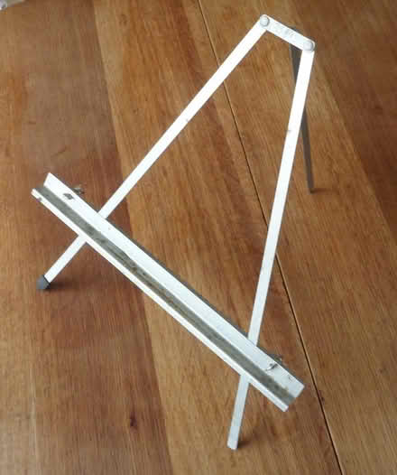 Photo of free Table-top metal easel (Northway OX3) #1