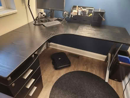 Photo of free Corner desk (Fitler Square- center city) #1