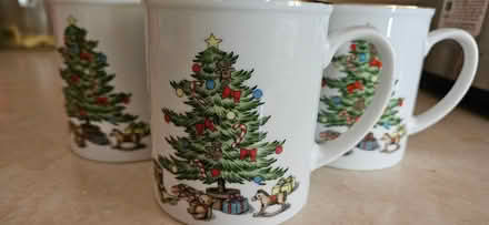 Photo of free Xmas cups, saucers & more til 8.20 (Powhatan Crossing) #1