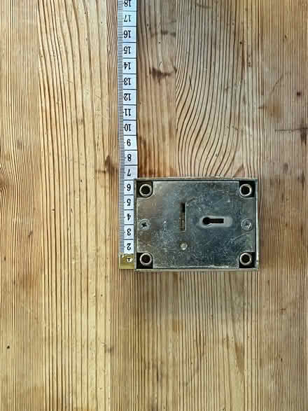 Photo of free working safe - very heavy (Roman Road E3) #4