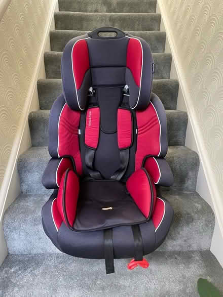 Photo of free Child car seat (Chigwell IG7) #3