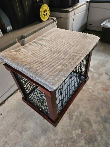 Photo of free Decorative crate with two beds (Fairfax city) #1