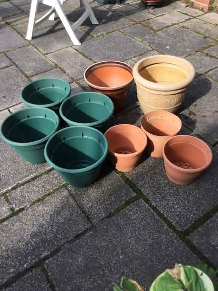 Photo of free Garden Flower Pots (Mitcham CR4) #1