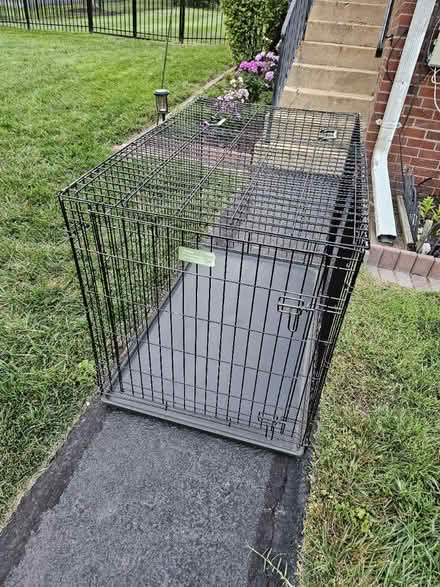Photo of free Large dog crate (Fairfax city) #3