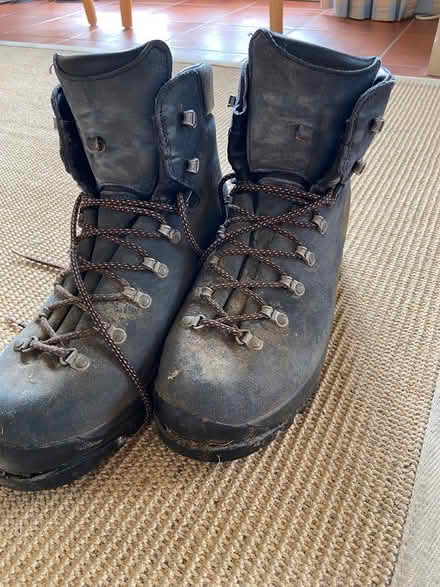 Photo of free Men’s walking boots (Epsom KT18) #1