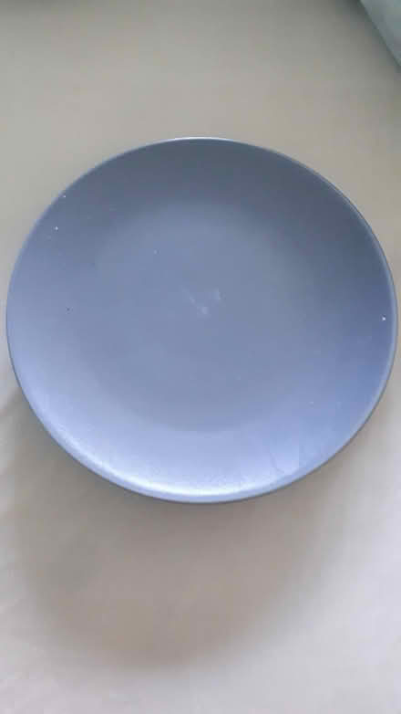 Photo of free 4 small Ikea plates & 2 small pictures (Stone Cross BN23) #2