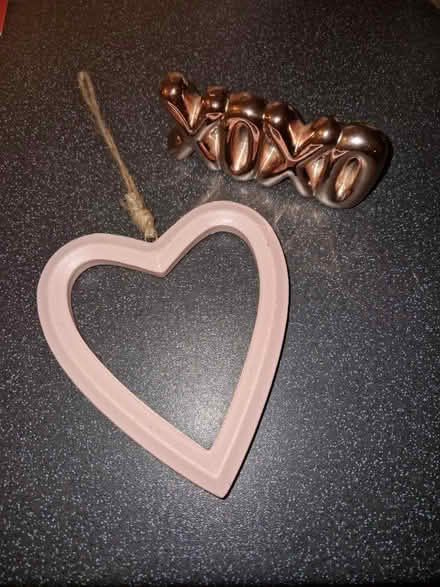 Photo of free Pink Decor (Nottingham, NG7) #1