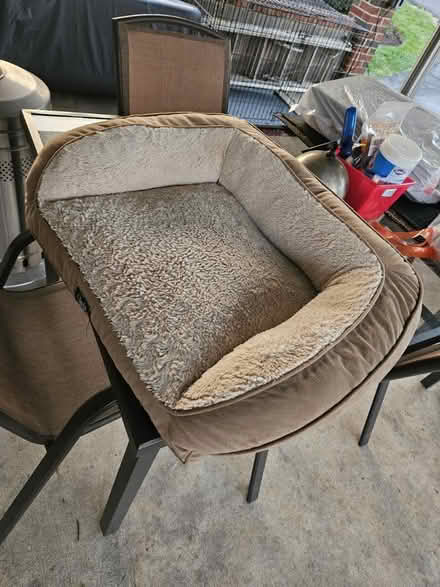 Photo of free Decorative crate with two beds (Fairfax city) #4
