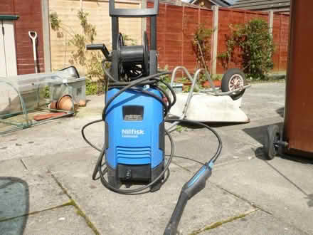 Photo of free high pressure jet wash (Lostock Hall PR5) #4
