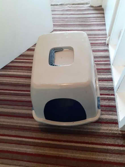 Photo of free Covered cat litter tray. (Fairfield Park) #2