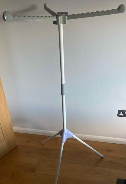 Photo of free Foldable clothes stand (SW18) #2