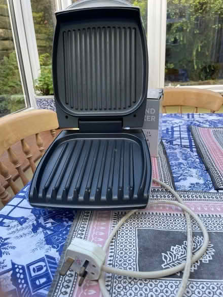 Photo of free Grilling machine (Storrs S6) #2