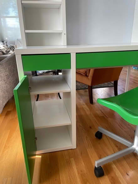 Photo of free Kids desk (Brightwood (20012)) #2
