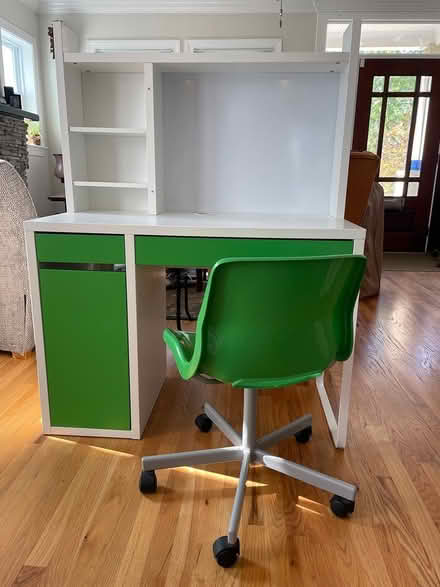 Photo of free Kids desk (Brightwood (20012)) #1