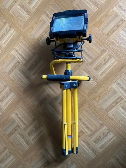 Photo of free High intensity work light (Sleepy Hollow by 72 & Randall) #1
