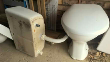 Photo of free Toilet with soft-close seat (Heelands MK13) #2