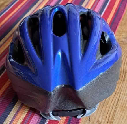Photo of free “Giro” Cycling Helmet (Crookes S10) #3