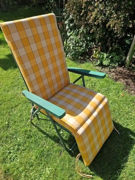 Photo of free Garden lounger (Mattishall NR20) #2