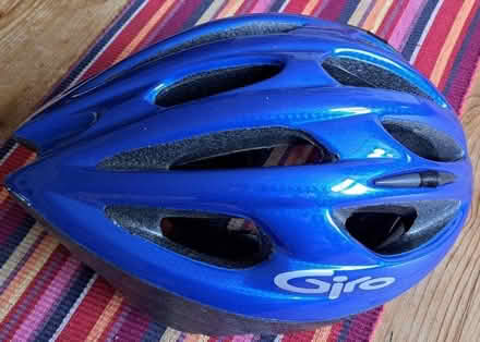 Photo of free “Giro” Cycling Helmet (Crookes S10) #2
