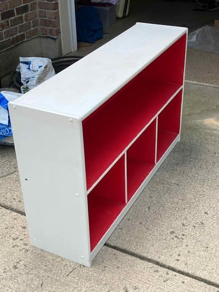 Photo of free Shelf (Carpentersville, west of river) #2