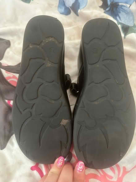 Photo of free Lelli Kelly Shoes 33G (LE7 thurnby) #1