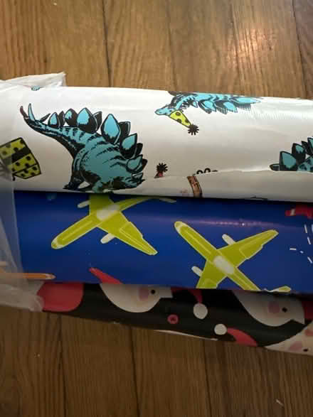 Photo of free Wrapping paper 5 rolls (East Point) #2