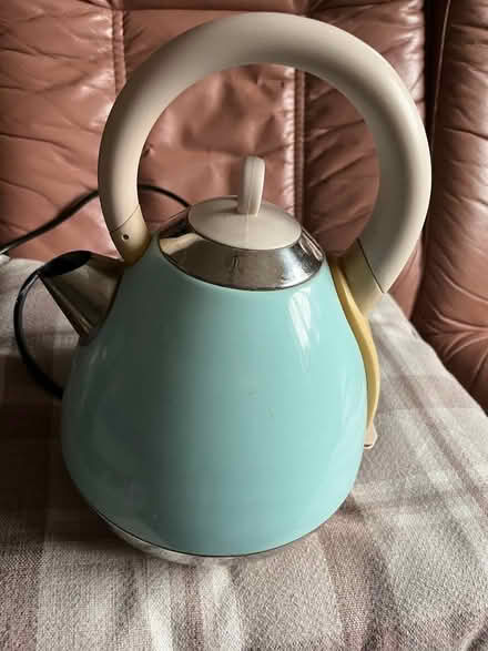 Photo of free Electric kettle (Hertford Heath SG13) #1