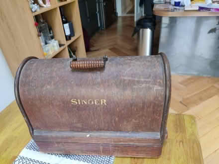 Photo of free Singer sewing machine (Wadsley S6) #1