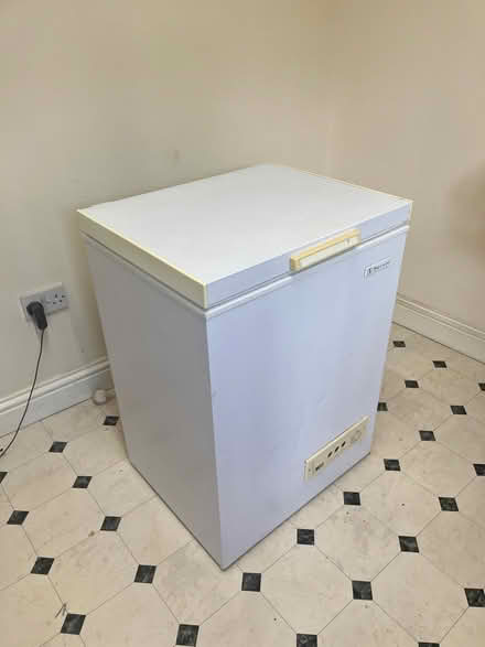 Photo of free Chest Freezer (Cheltenham GL52) #1