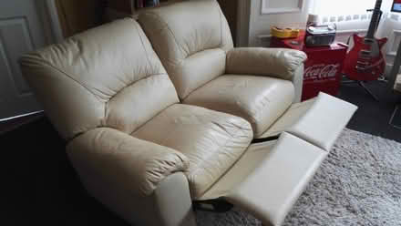 Photo of free Sofa (Ashbrooke SR2) #4