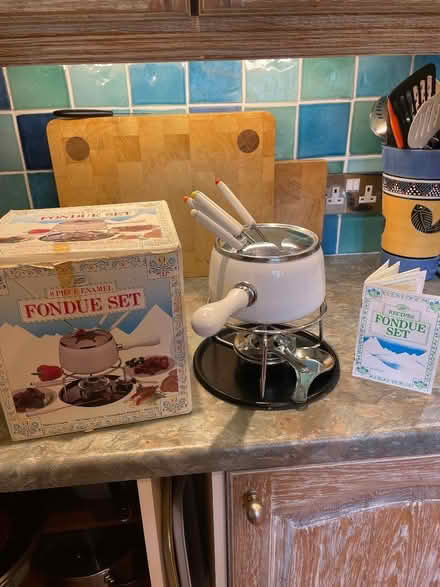 Photo of free Fondu set (Storrs S6) #1