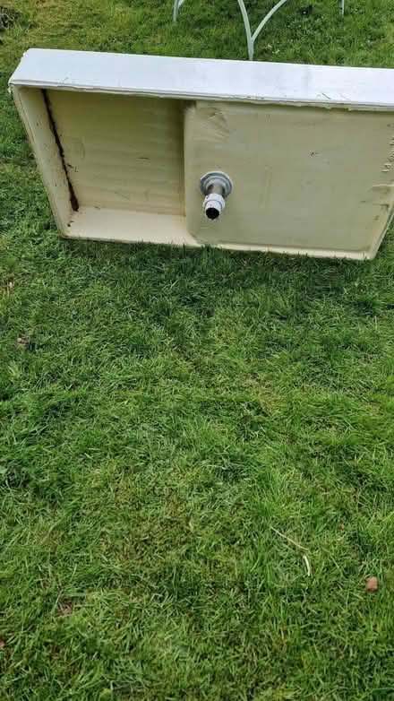 Photo of free Large, shallow porcelain sink. (Saint Ninians FK7) #1