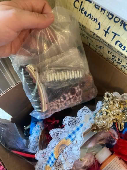 Photo of free Various hair decorations, clips etc (Garret park) #1